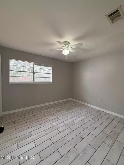 134 Gandy Cir, Long Beach, MS 39560 photo 5