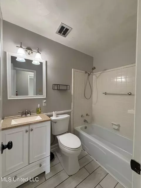 134 Gandy Cir, Long Beach, MS 39560 photo 7