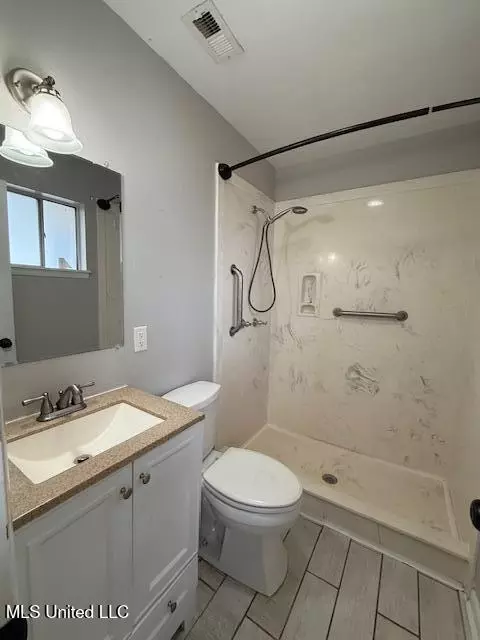 134 Gandy Cir, Long Beach, MS 39560 photo 6