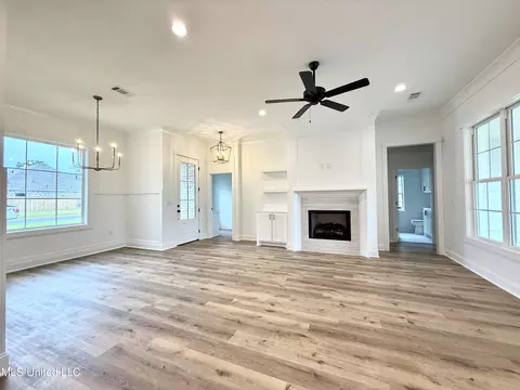 402 Butternut Dr, Canton, MS 39046 photo 3