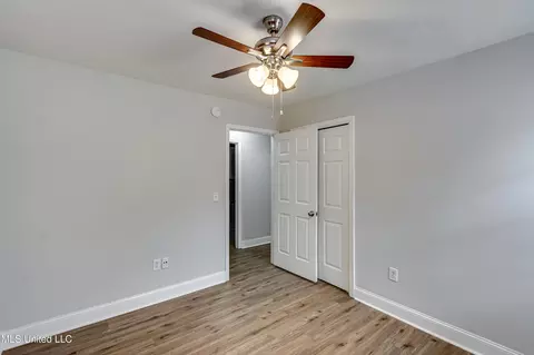 Bedroom - 126 Windchase Dr, Brandon, MS 39042 photo 3 of 7