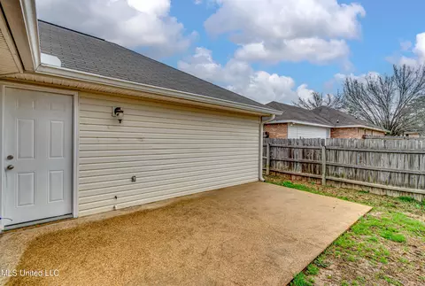 Exterior - 126 Windchase Dr, Brandon, MS 39042 photo 8 of 12