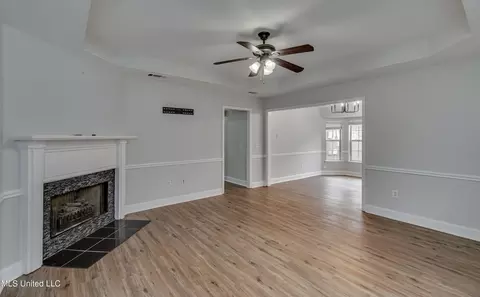 Living - 126 Windchase Dr, Brandon, MS 39042 photo 4 of 5