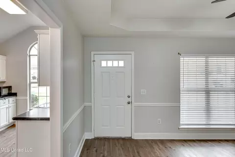 Entry Way - 126 Windchase Dr, Brandon, MS 39042 photo 1 of 2