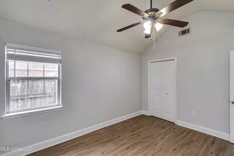 Bedroom - 126 Windchase Dr, Brandon, MS 39042 photo 6 of 7