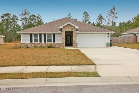 18565 Elkwood Dr, Gulfport, MS 39503