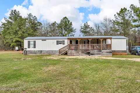 149 Homestead Drive Dr, Carriere, MS 39426