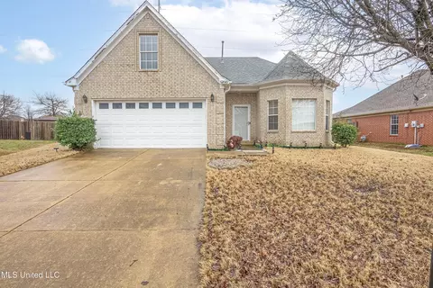 5890 Carrel Cv, Southaven, MS 38671