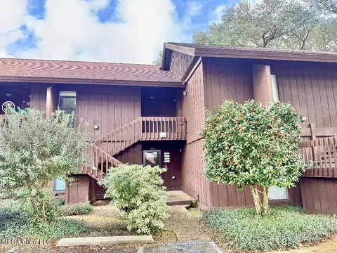 211 Molokai #C, Diamondhead, MS 39525