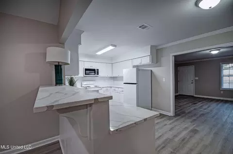 219 One Park Pl, Jackson, MS 39212 photo 10