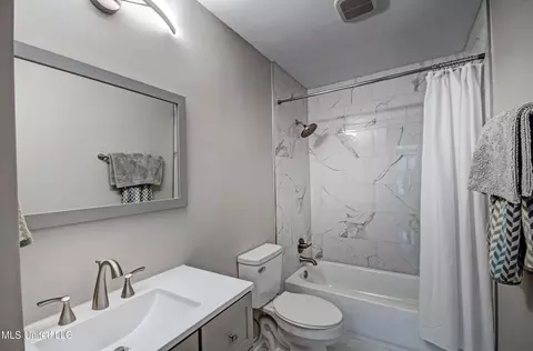 219 One Park Pl, Jackson, MS 39212 photo 27
