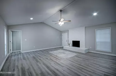 219 One Park Pl, Jackson, MS 39212 photo 6