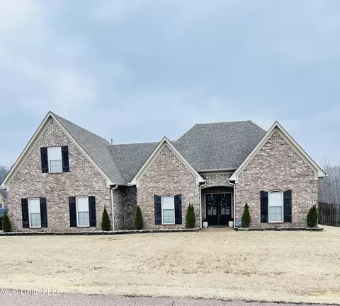 2146 Owl Wing Pl, Nesbit, MS 38651