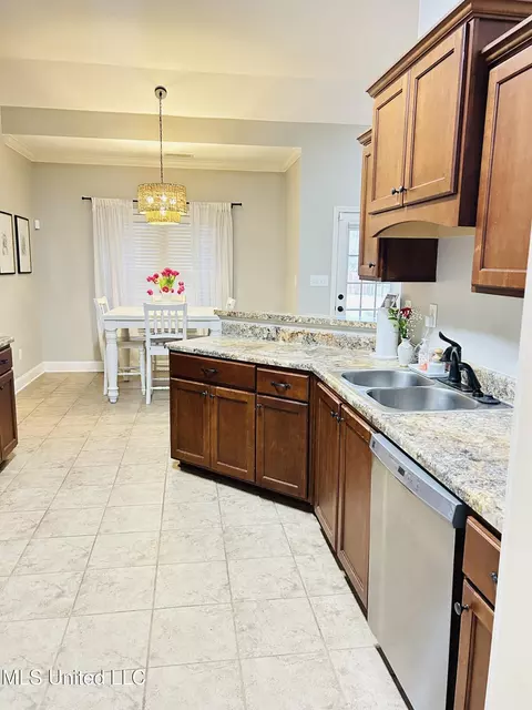 2146 Owl Wing Pl, Nesbit, MS 38651 photo 9