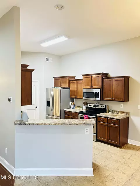 2146 Owl Wing Pl, Nesbit, MS 38651 photo 6