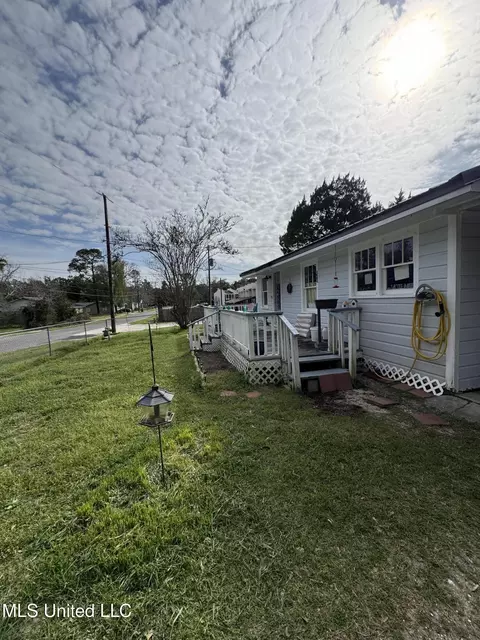 2601 Gulf Ave, Gulfport, MS 39501