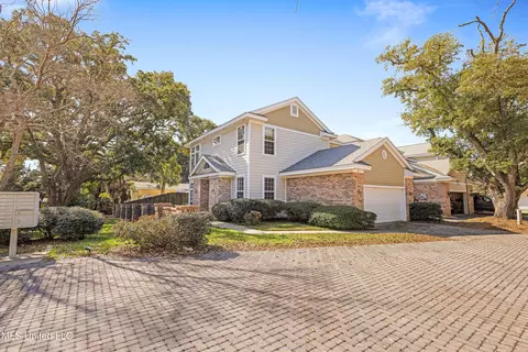 185 Saint Jude St #1, Biloxi, MS 39530