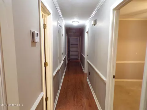 Entry Way - 1513 Old Hwy 80, Forest, MS 39074 photo 3 of 4