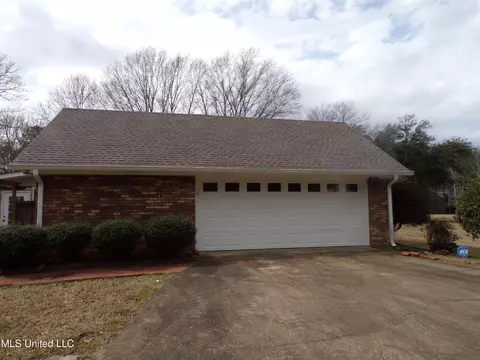 Exterior - 1513 Old Hwy 80, Forest, MS 39074 photo 9 of 33