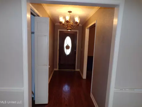 Entry Way - 1513 Old Hwy 80, Forest, MS 39074 photo 1 of 4