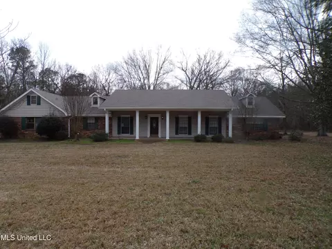 Exterior - 1513 Old Hwy 80, Forest, MS 39074 photo 4 of 33