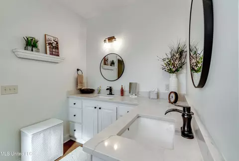 Bath - 607 Tucker Xing, Brandon, MS 39042 photo 1 of 5
