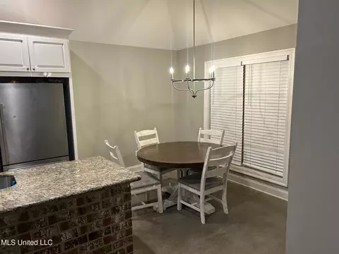 132 Chartleigh Cir, Canton, MS 39046 photo 3