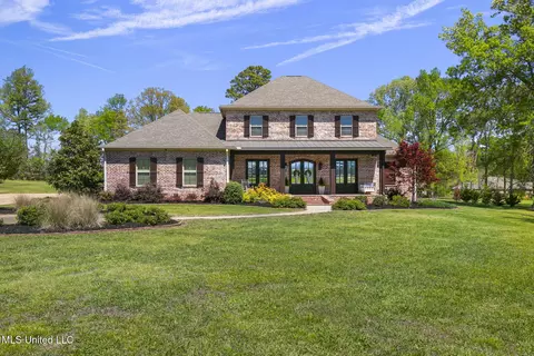 108 Old Stage Coach Ln, Canton, MS 39046