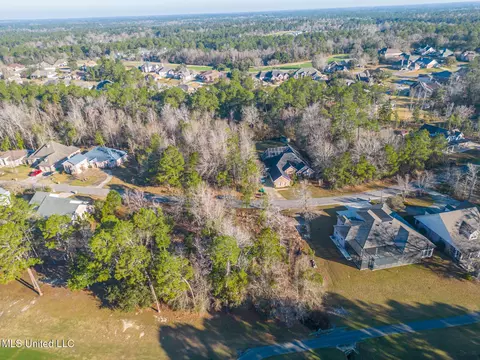 Turnberry Drive, Diamondhead, MS 39525 photo 8