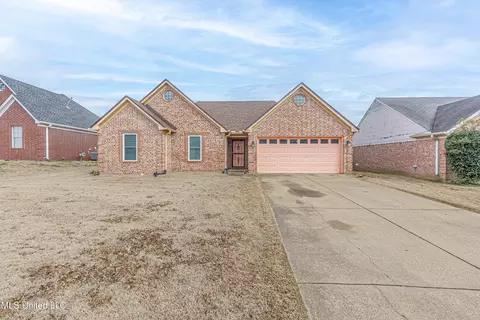 7956 Milestone Dr, Southaven, MS 38671