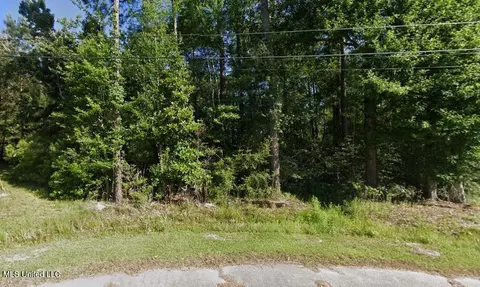 00 Choctaw Pl, Kiln, MS 39556