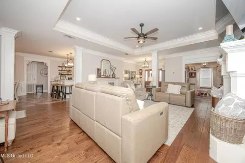 Living - 12025 Saracennia Rd, Moss Point, MS 39562 photo 2 of 6