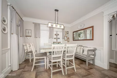 Dining - 12025 Saracennia Rd, Moss Point, MS 39562 photo 2 of 3