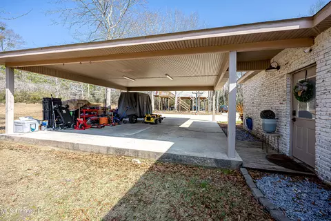 Exterior - 12025 Saracennia Rd, Moss Point, MS 39562 photo 14 of 31