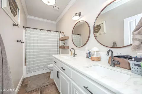 Bath - 12025 Saracennia Rd, Moss Point, MS 39562 photo 5 of 8
