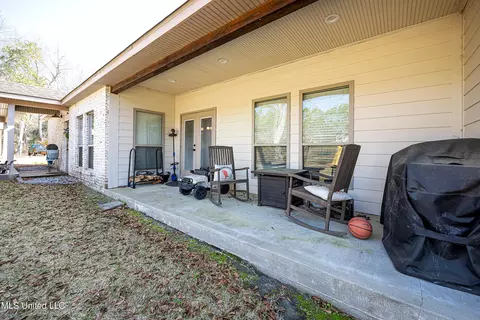 Exterior - 12025 Saracennia Rd, Moss Point, MS 39562 photo 12 of 31
