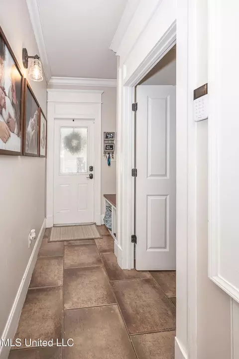 Entry Way - 12025 Saracennia Rd, Moss Point, MS 39562 photo 3 of 6