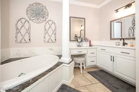 Bath - 12025 Saracennia Rd, Moss Point, MS 39562 photo 2 of 8