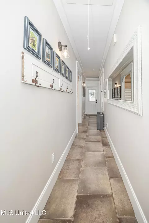 Entry Way - 12025 Saracennia Rd, Moss Point, MS 39562 photo 4 of 6