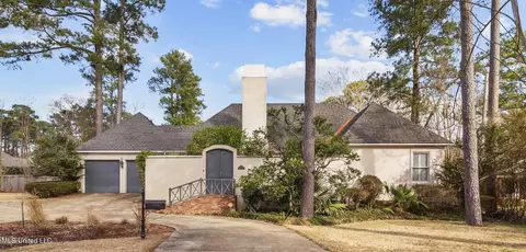 1808 Meadowbrook Rd, Jackson, MS 39211