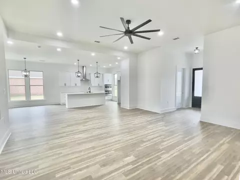 Living - 627 Deason Dr, Picayune, MS 39466 photo 3 of 3