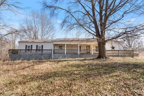 2157 Rader Creek Rd, Sarah, MS 38665