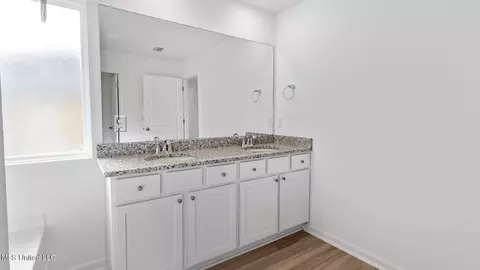 Entry Way - 133 Mill Ct, Lucedale, MS 39452 photo 6 of 7