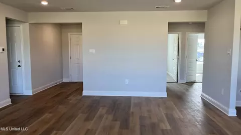 Entry Way - 133 Mill Ct, Lucedale, MS 39452 photo 2 of 7