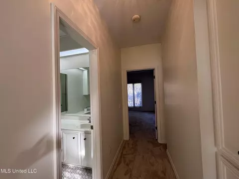 Entry Way - 149 Belle Pointe Cir, Madison, MS 39110 photo 5 of 7