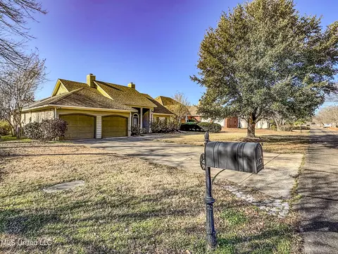 Exterior - 149 Belle Pointe Cir, Madison, MS 39110 photo 6 of 39