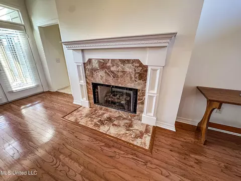 Living - 149 Belle Pointe Cir, Madison, MS 39110 photo 5 of 13