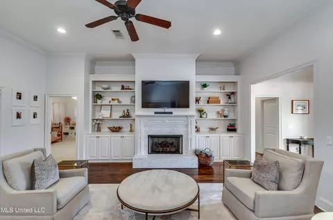 Living - 151 Covey Run, Madison, MS 39110 photo 2 of 4
