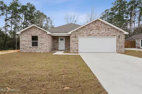 8197 Redstone Dr, Gautier, MS 39553