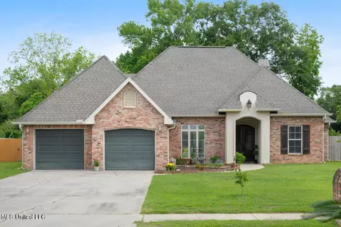 1 Mossy Oaks Ln, Long Beach, MS 39560